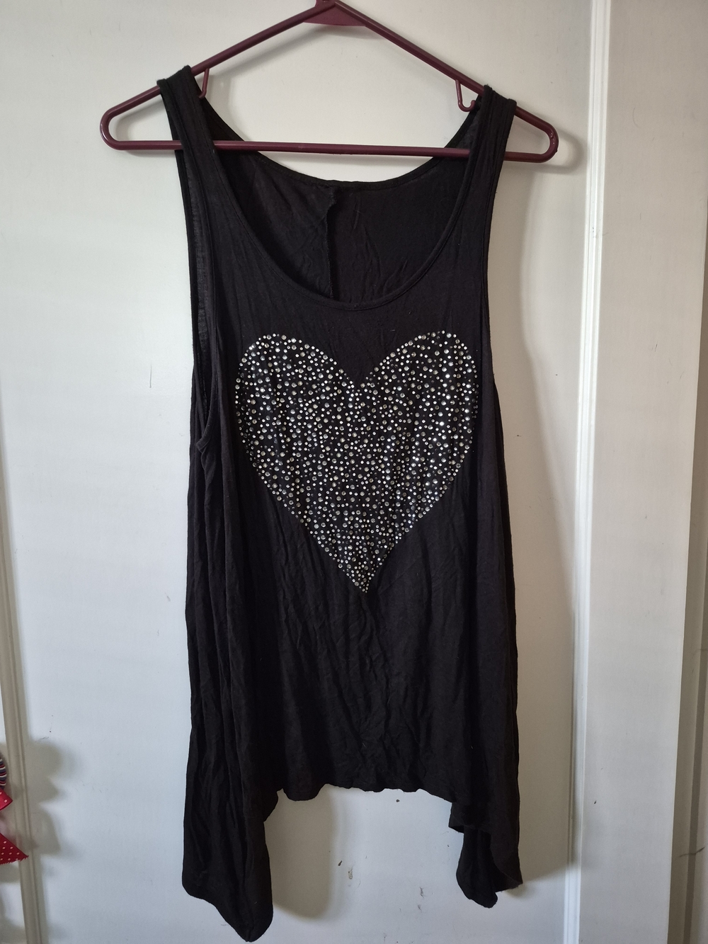 Black Heart Studded Tank Top - Brand: